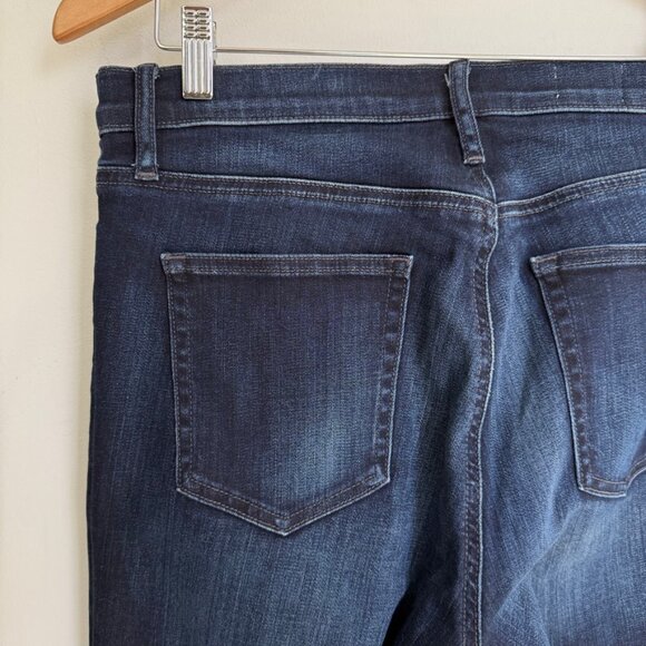 Gap 1969 Resolution Slim Straight Dark Wash Sz 32 - Picture 9 of 11